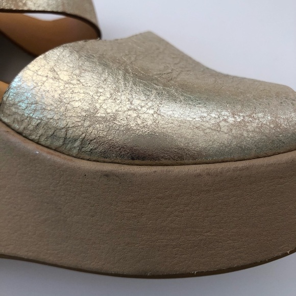 Kork- Ease size 8 metallic wedge sandals - Picture 2 of 15